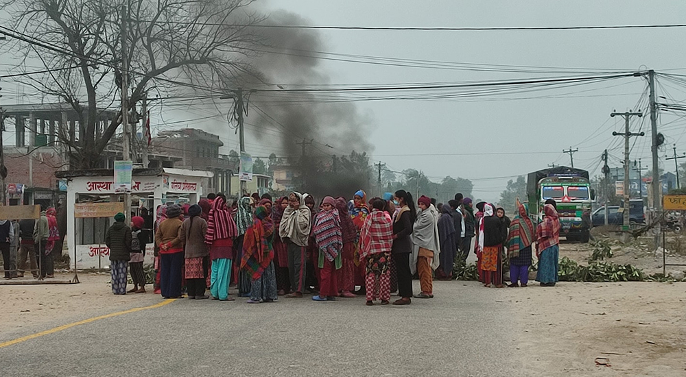 कैलालीमा मोटरसाइकलको ठक्करबाट एक महिला पैदल यात्रुको मृत्यु