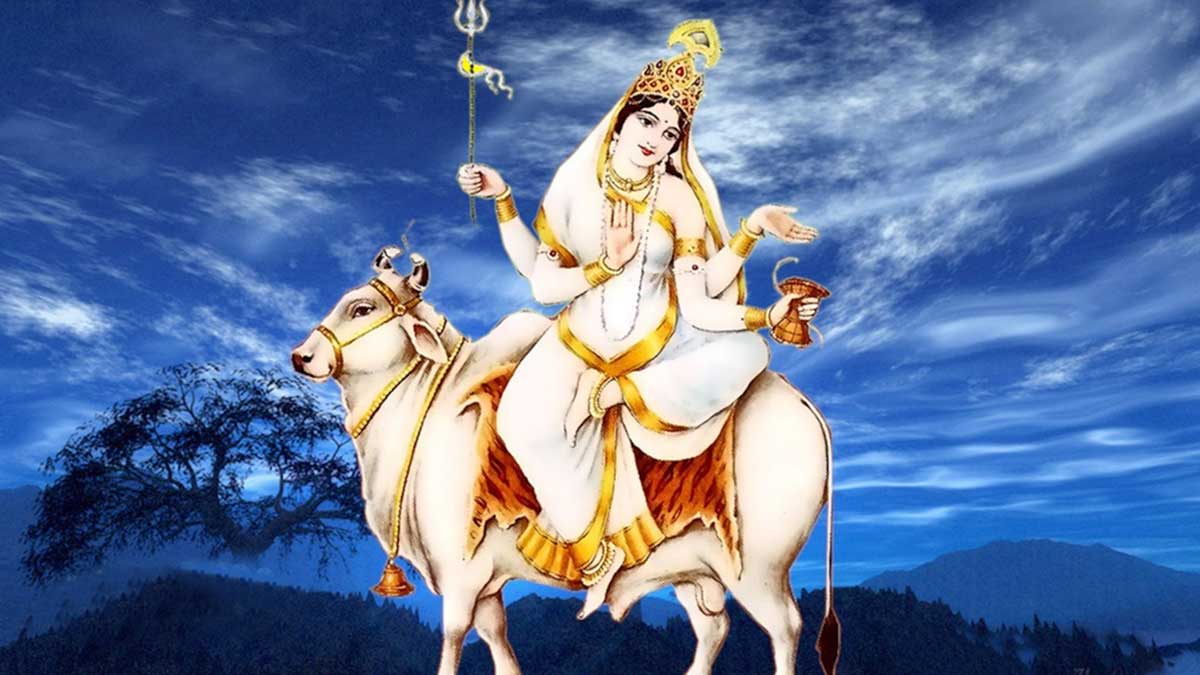 नवरात्रको आठौँ दिन दुर्गामध्येकी आठौँ महागौरी देवीको  पूजा आराधना गरिँदै